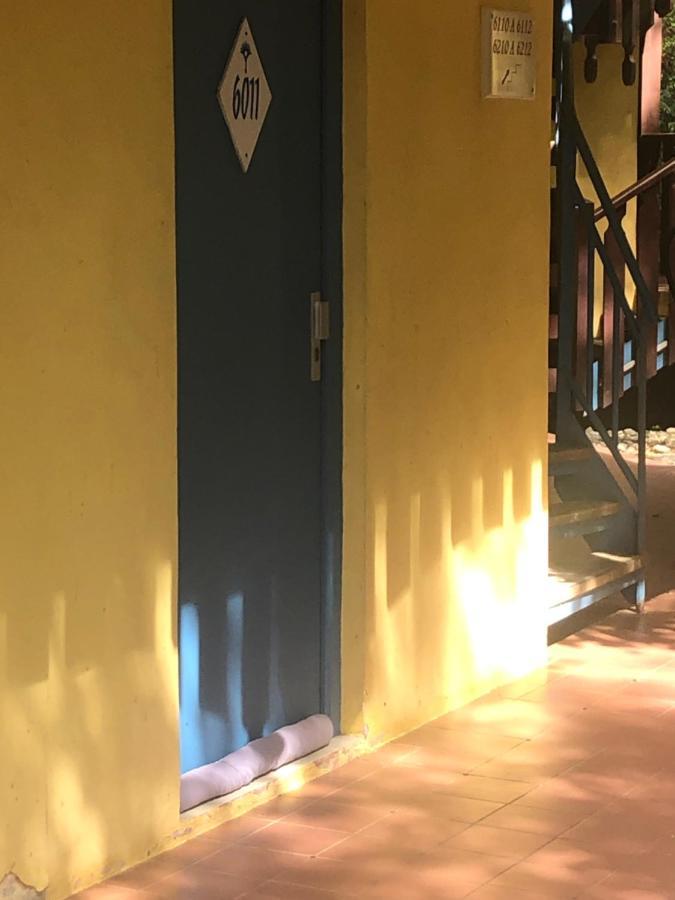 Studio Sainte Anne 2Mn A Pieds De La Plage ,Possibilite Location De Voiture المظهر الخارجي الصورة