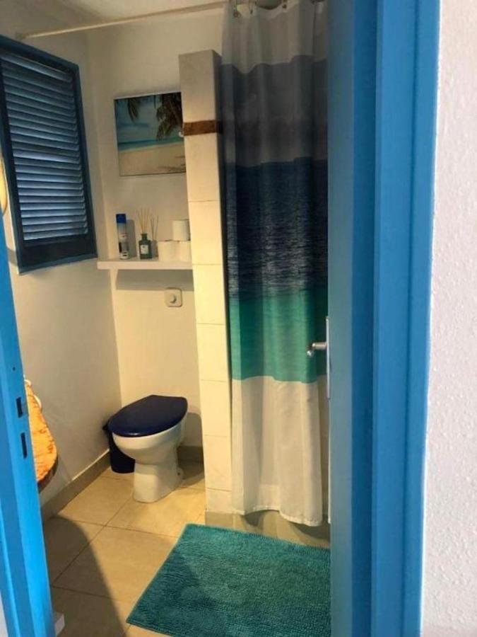 Studio Sainte Anne 2Mn A Pieds De La Plage ,Possibilite Location De Voiture المظهر الخارجي الصورة